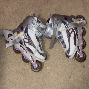 Roller blades